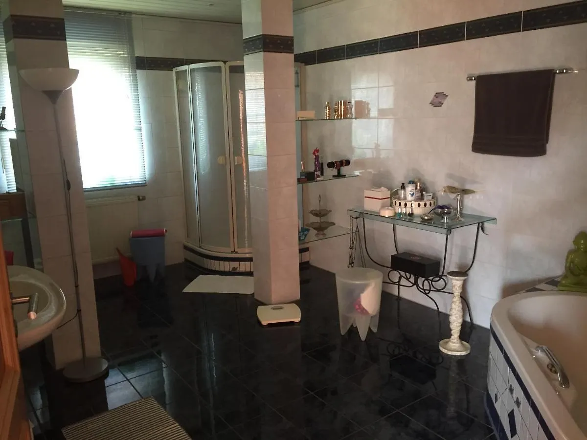 Grosszuegig-Wohnen Nahe Erlangen - Nuernberg Apartment Dormitz Germany